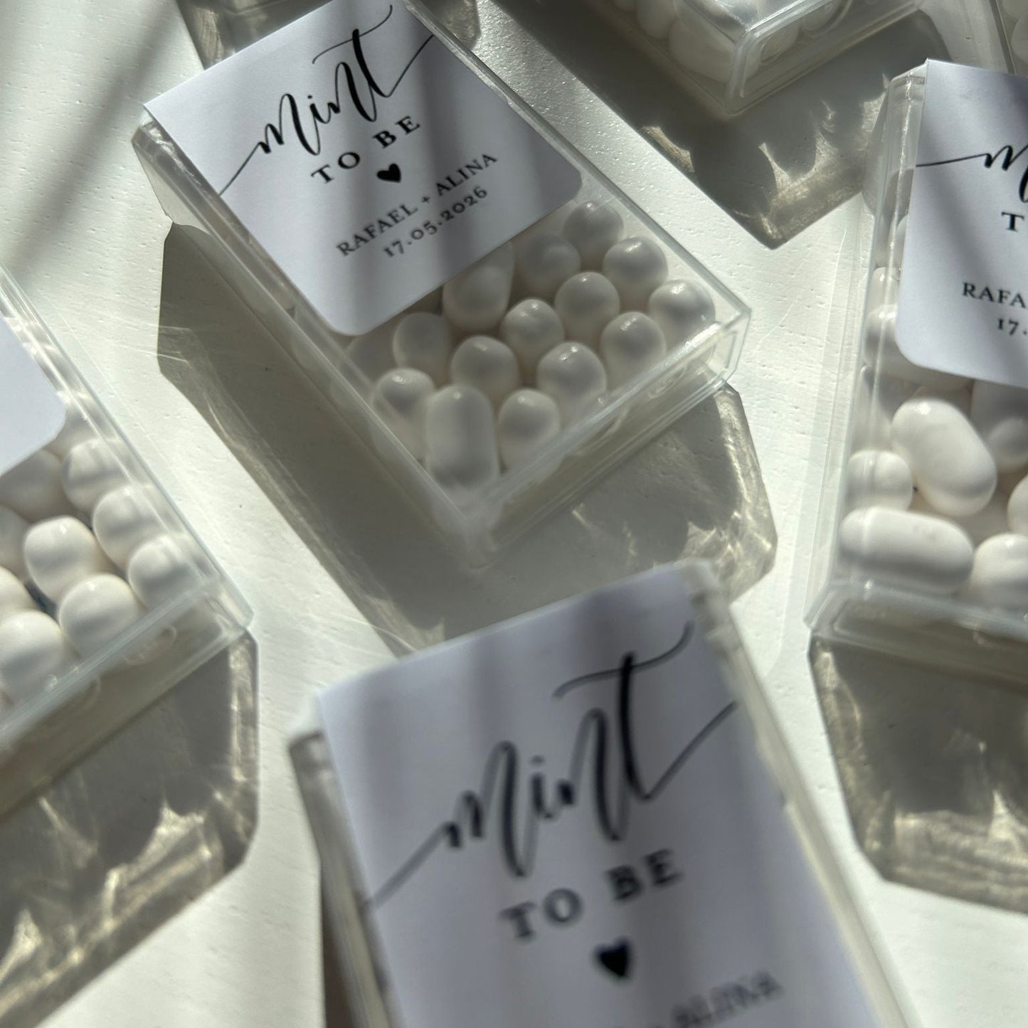 Mărturii „Mint To Be” personalizate pentru nuntă 🍬