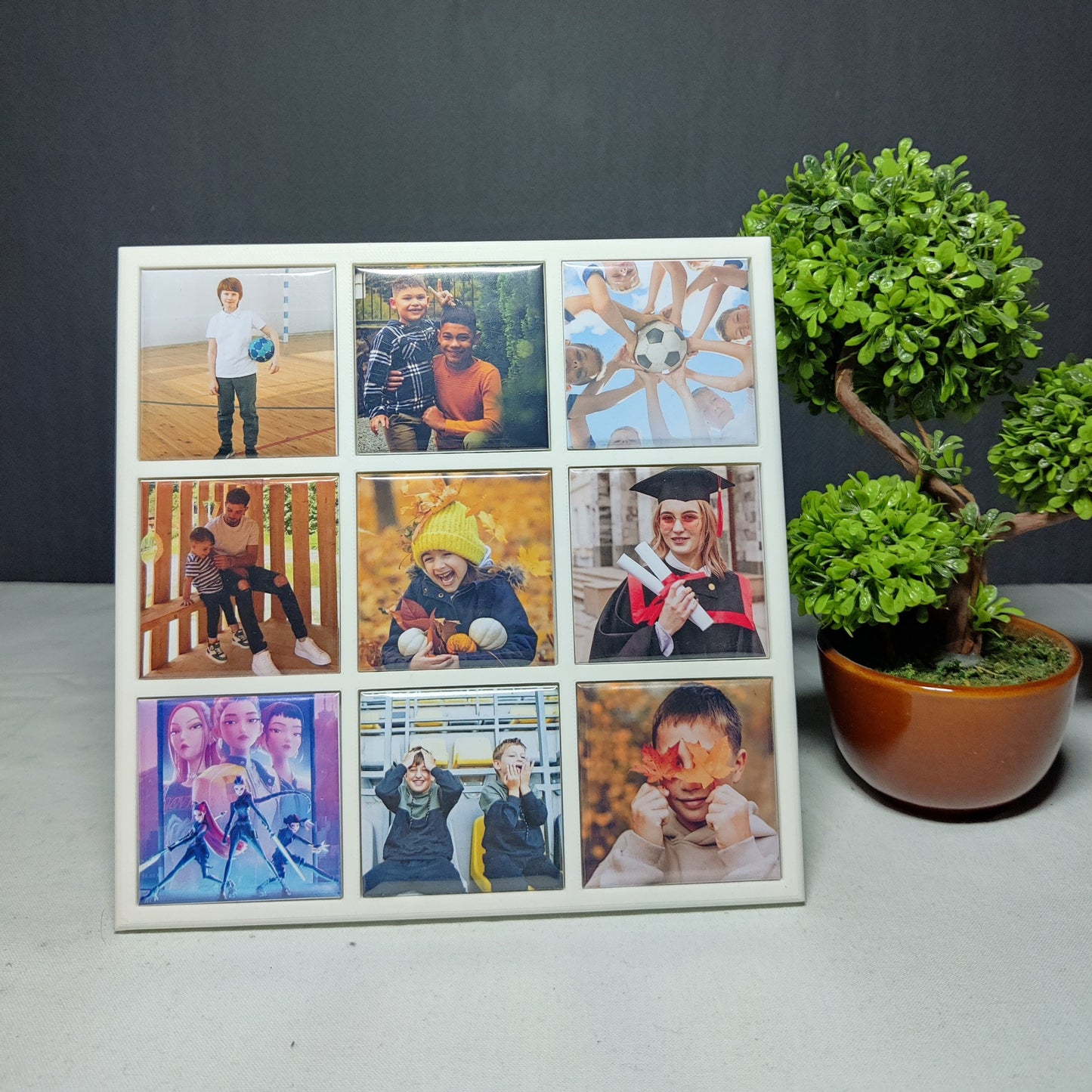 Ramă personalizată cu 9 magneți foto detașabili, ideală pentru birou și casă